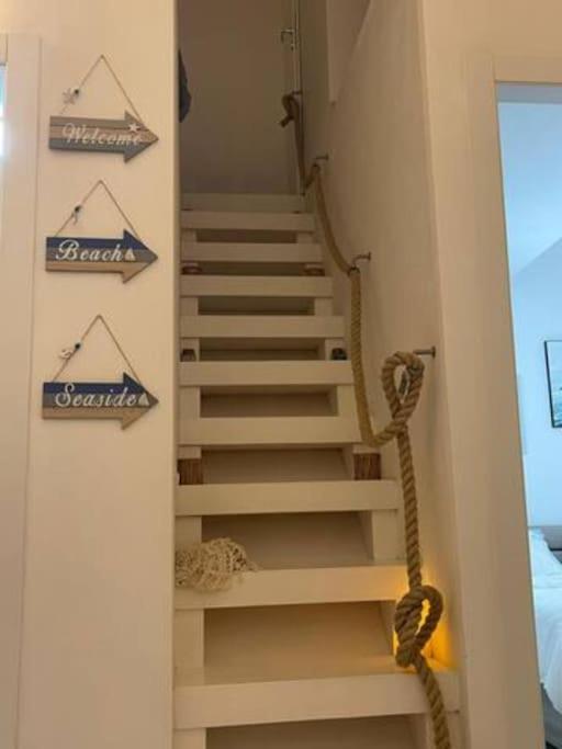 Zaffiro Casa Vacanze Al Mare วัลเลดอเรีย ภายนอก รูปภาพ
