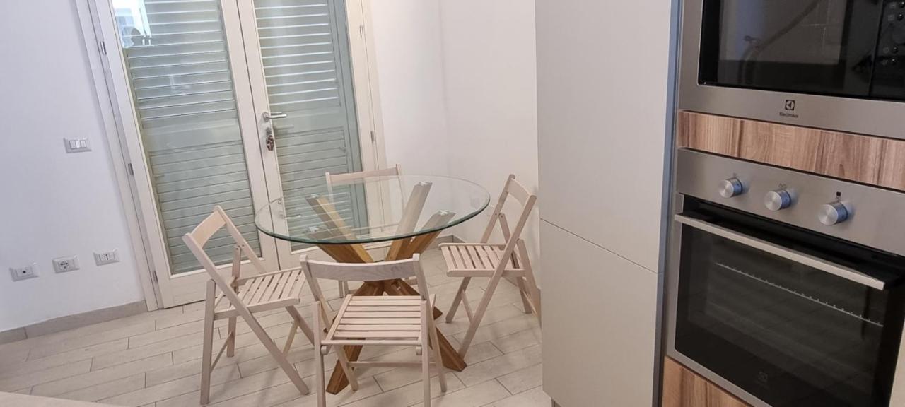 Zaffiro Casa Vacanze Al Mare วัลเลดอเรีย ภายนอก รูปภาพ