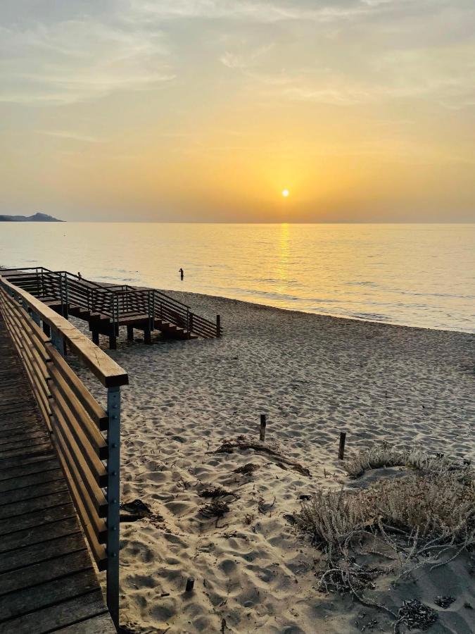 Zaffiro Casa Vacanze Al Mare วัลเลดอเรีย ภายนอก รูปภาพ